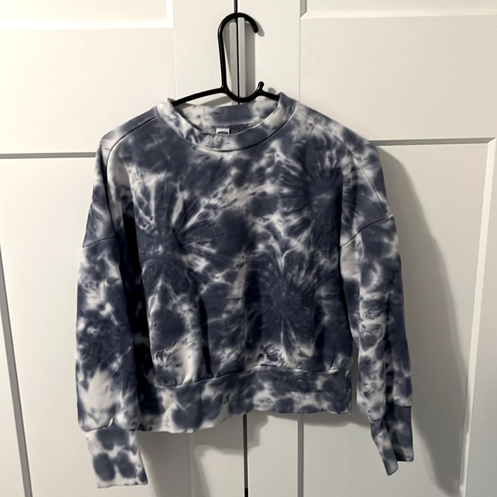 Thick & Soft Blue/White Tie-Dye Top
